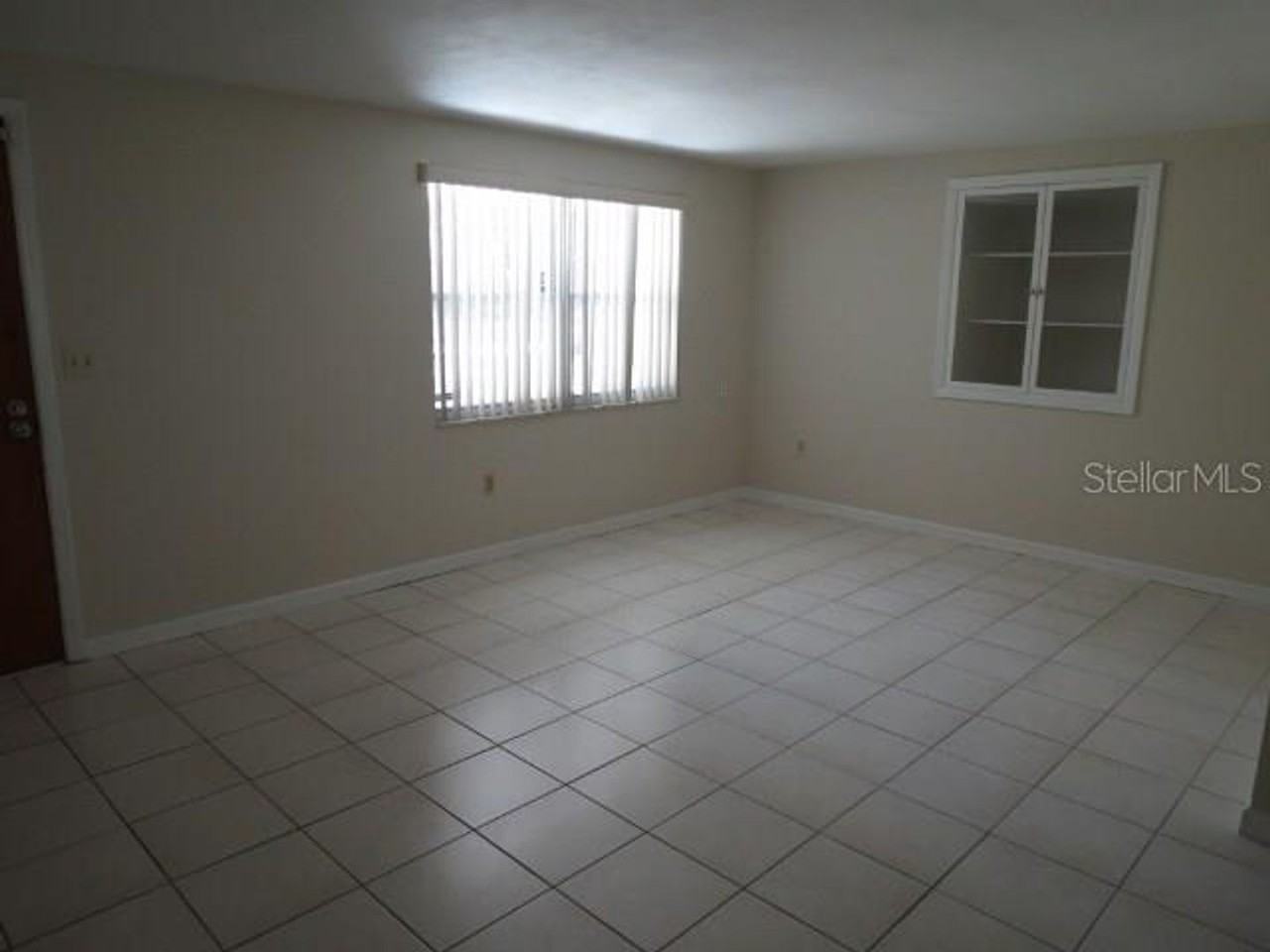 6105 Wyoming Ave - Photo 4 of 13