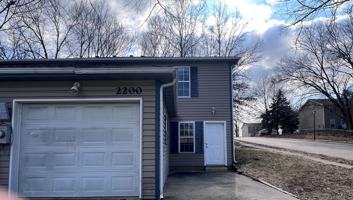 featured image of 2200 Parks Edge Pl