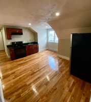 featured image of 39 Salem St #3