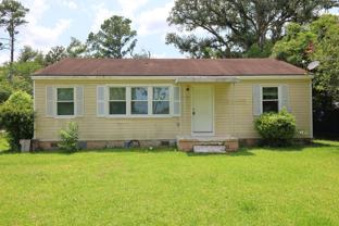 1700 Clover Dr - Photo 1 of 1