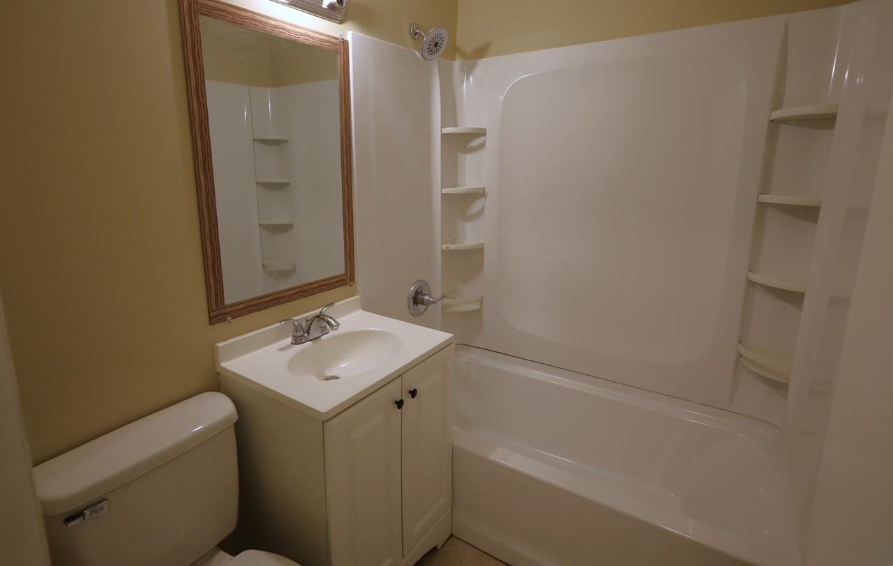 1700 Clover Dr - Photo 6 of 11