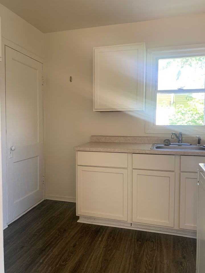 114 Avondale Ave - Photo 6 of 17