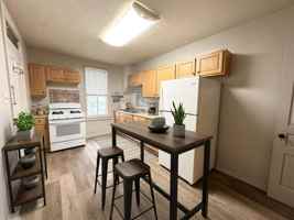 featured image of 718 N Pershing Ave