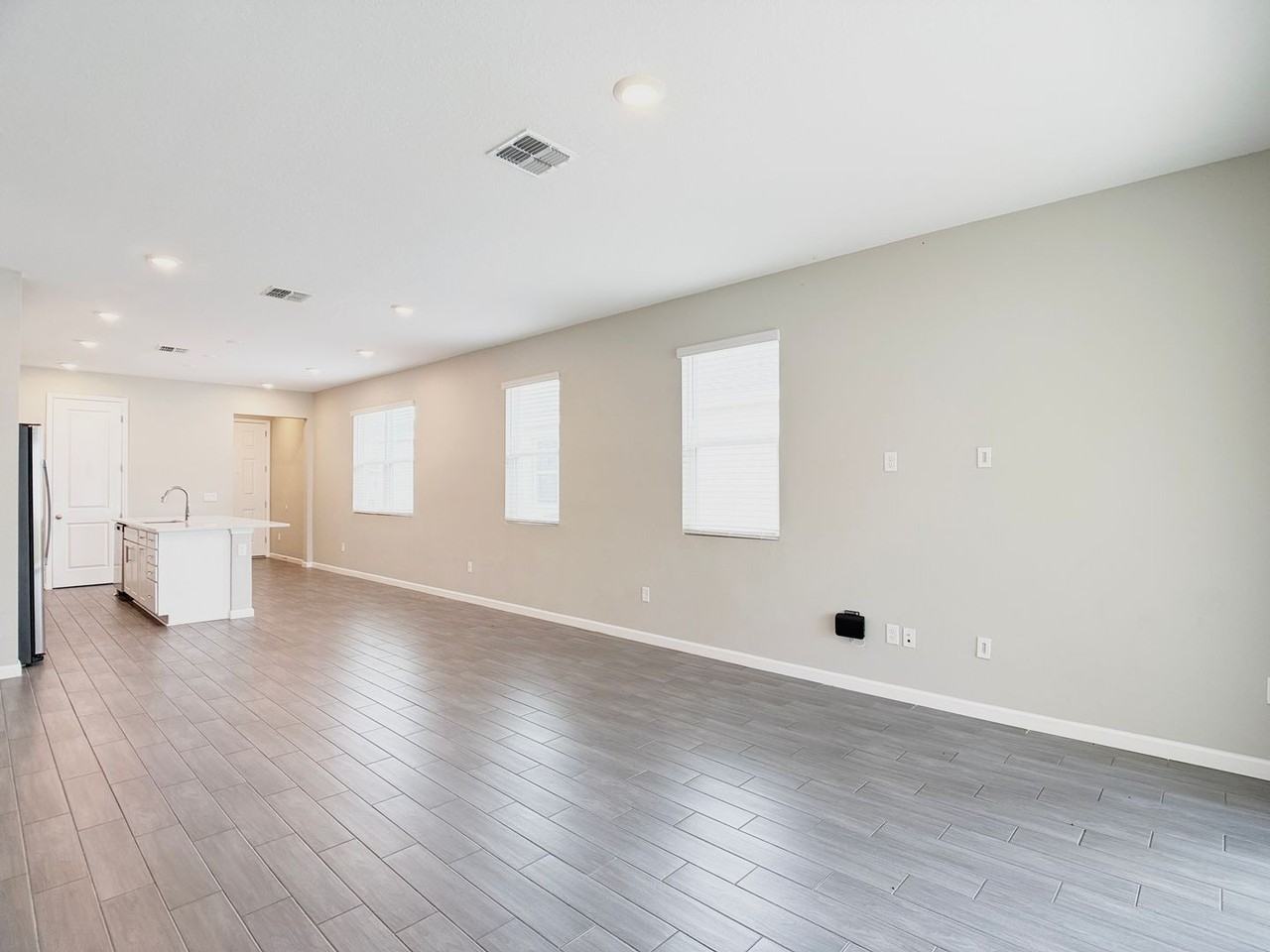 824 Blue Creek Dr - Photo 6 of 27