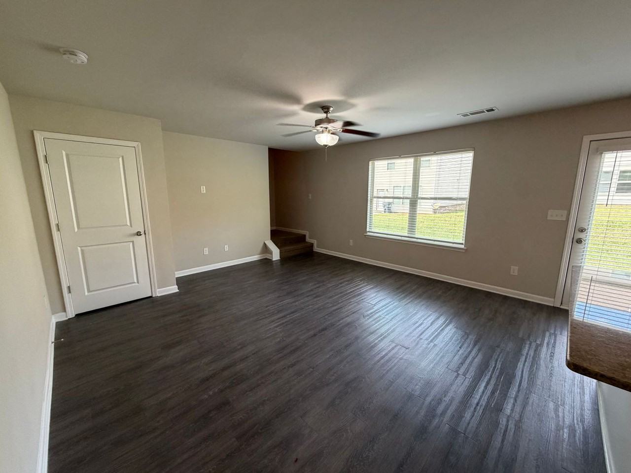313 Nutwood Trce - Photo 2 of 25