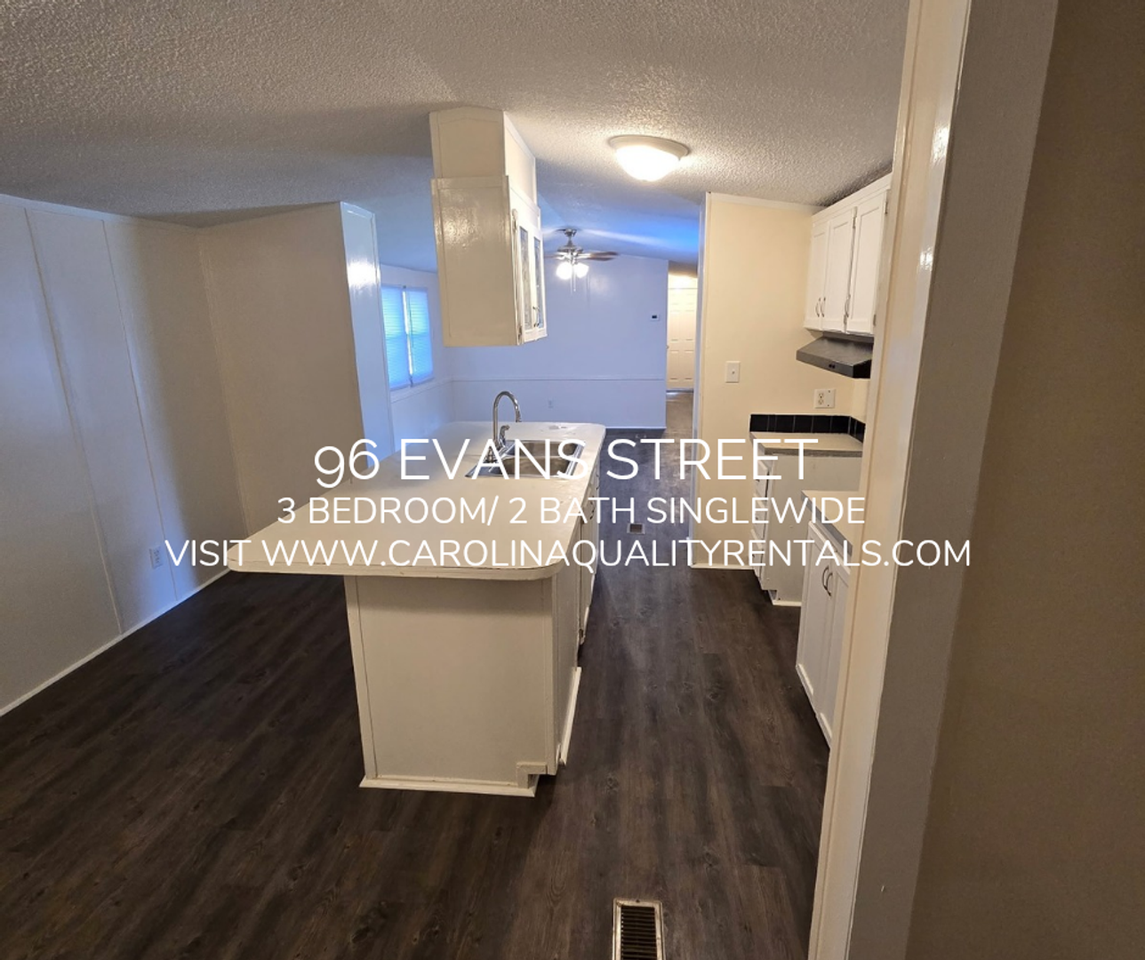 96 Evans St - Photo 3 of 13