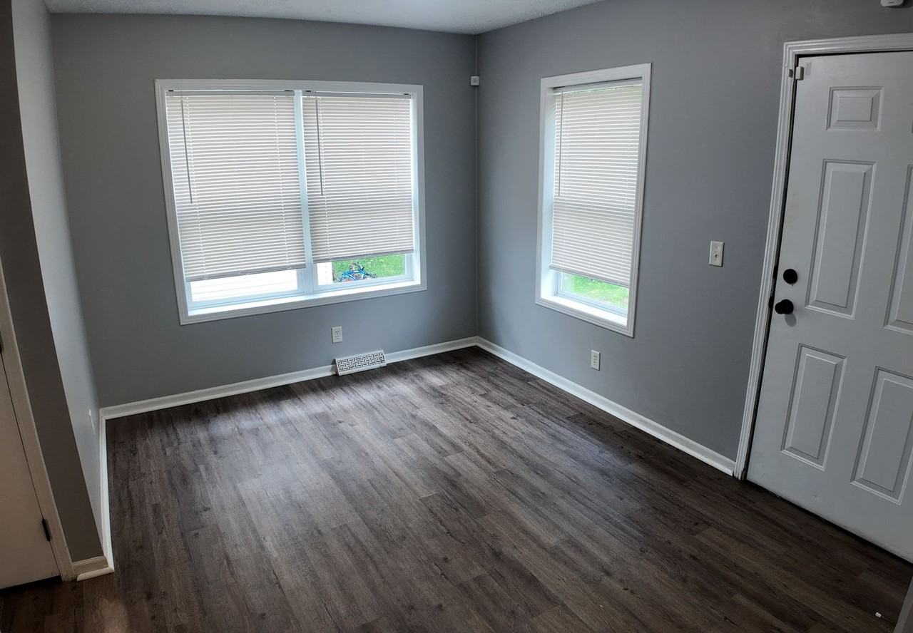1020 E Main St - Photo 7 of 15
