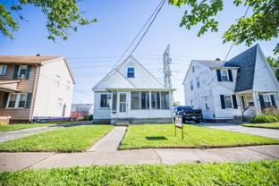 306 W Crawford Ave - Photo 1 of 1