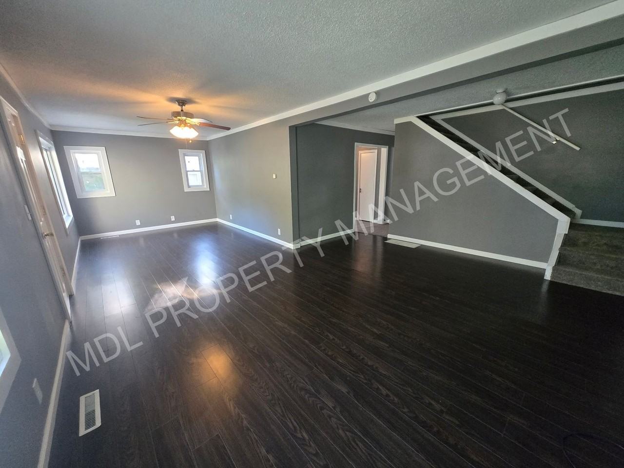 414 E Haley St - Photo 2 of 16