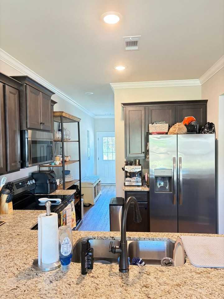 270 Bella Way - Photo 4 of 14