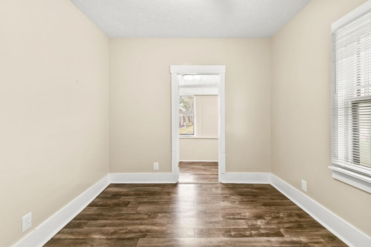 4252 Maple St - Photo 6 of 22