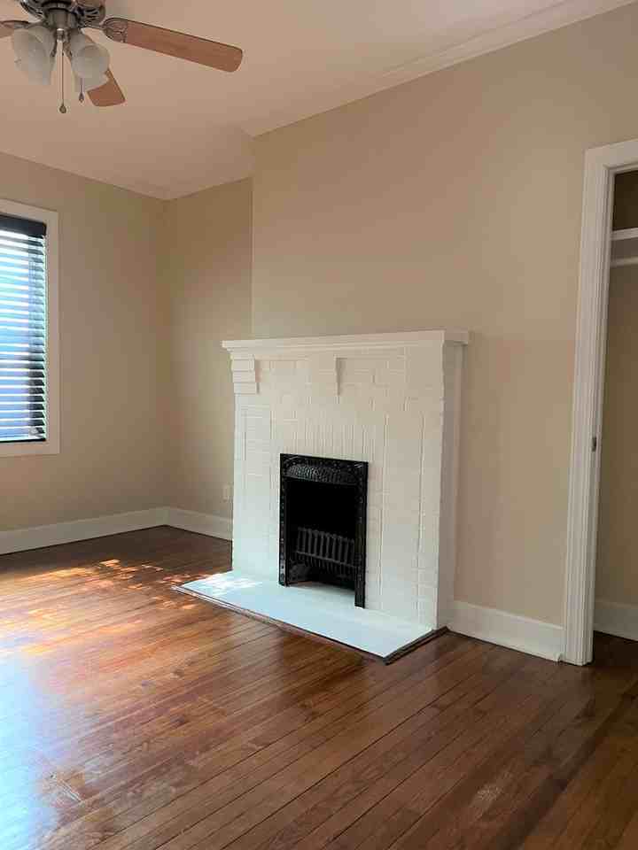 308 E 40th St - Photo 5 of 29