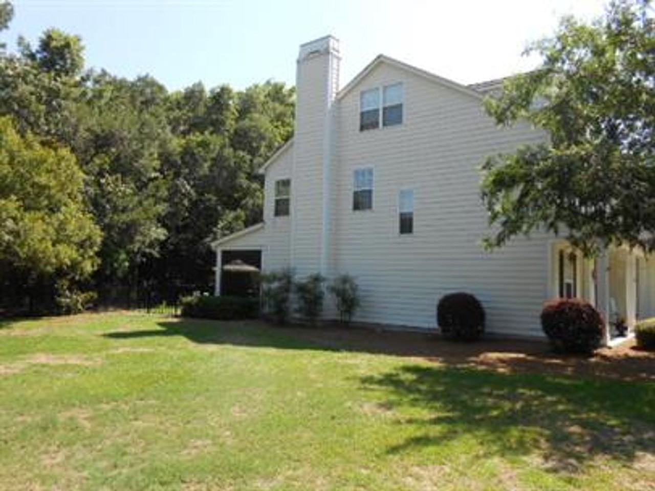 10 Blythe Island Ct - Photo 3 of 23