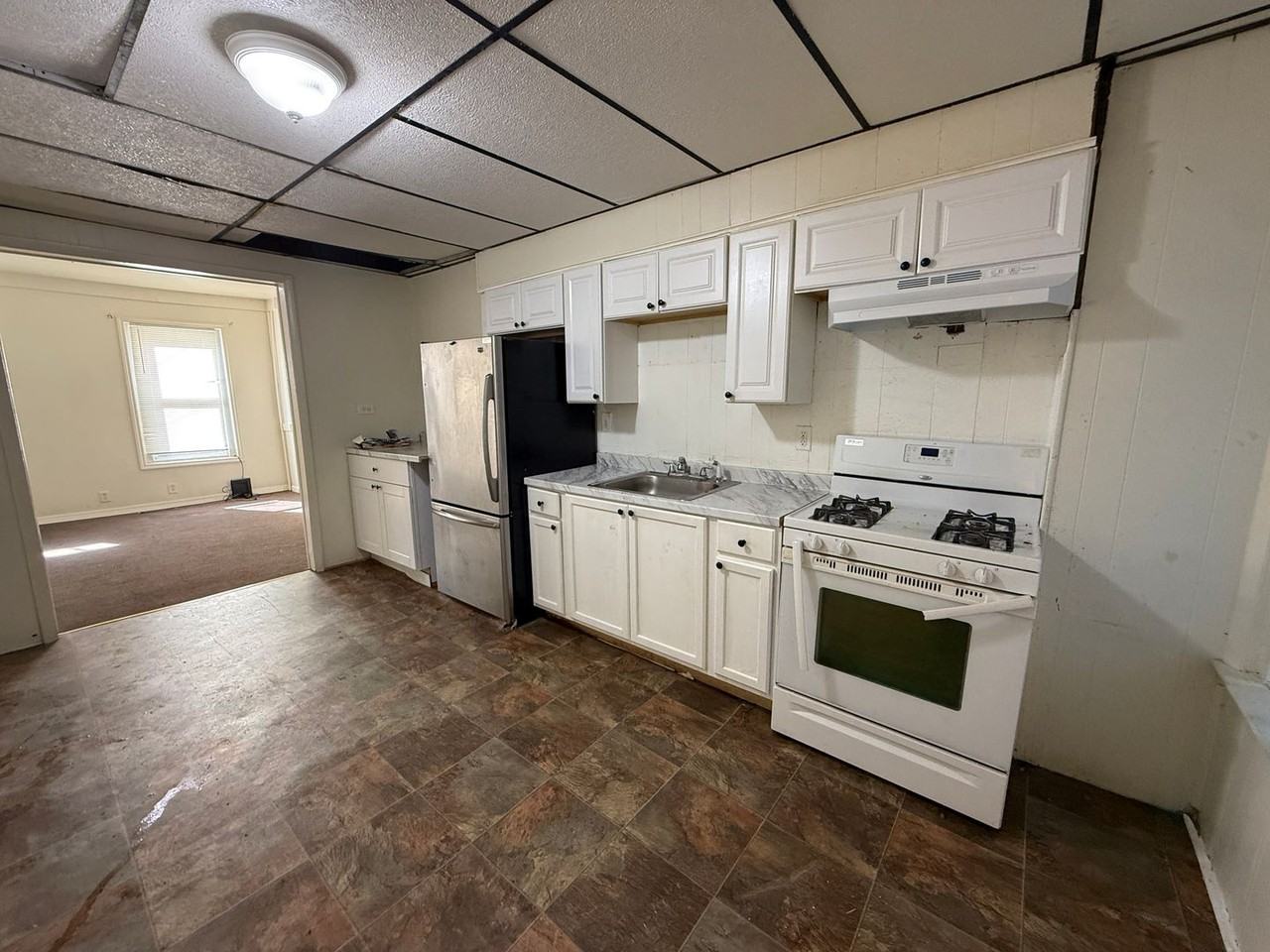 525 1/2 Elliger St - Photo 4 of 18