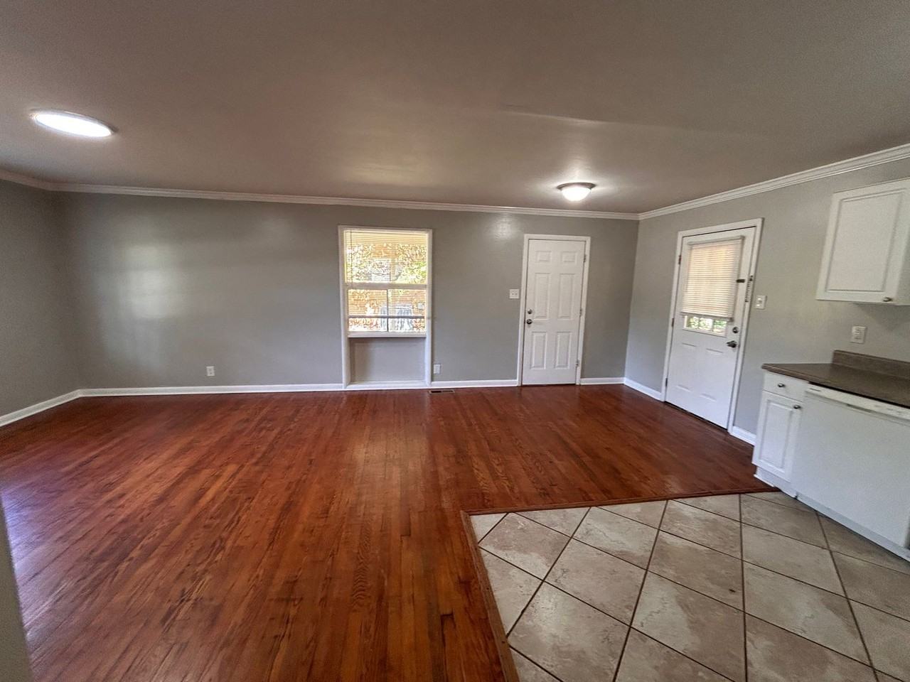 3510 Avondale Dr Nw - Photo 2 of 14