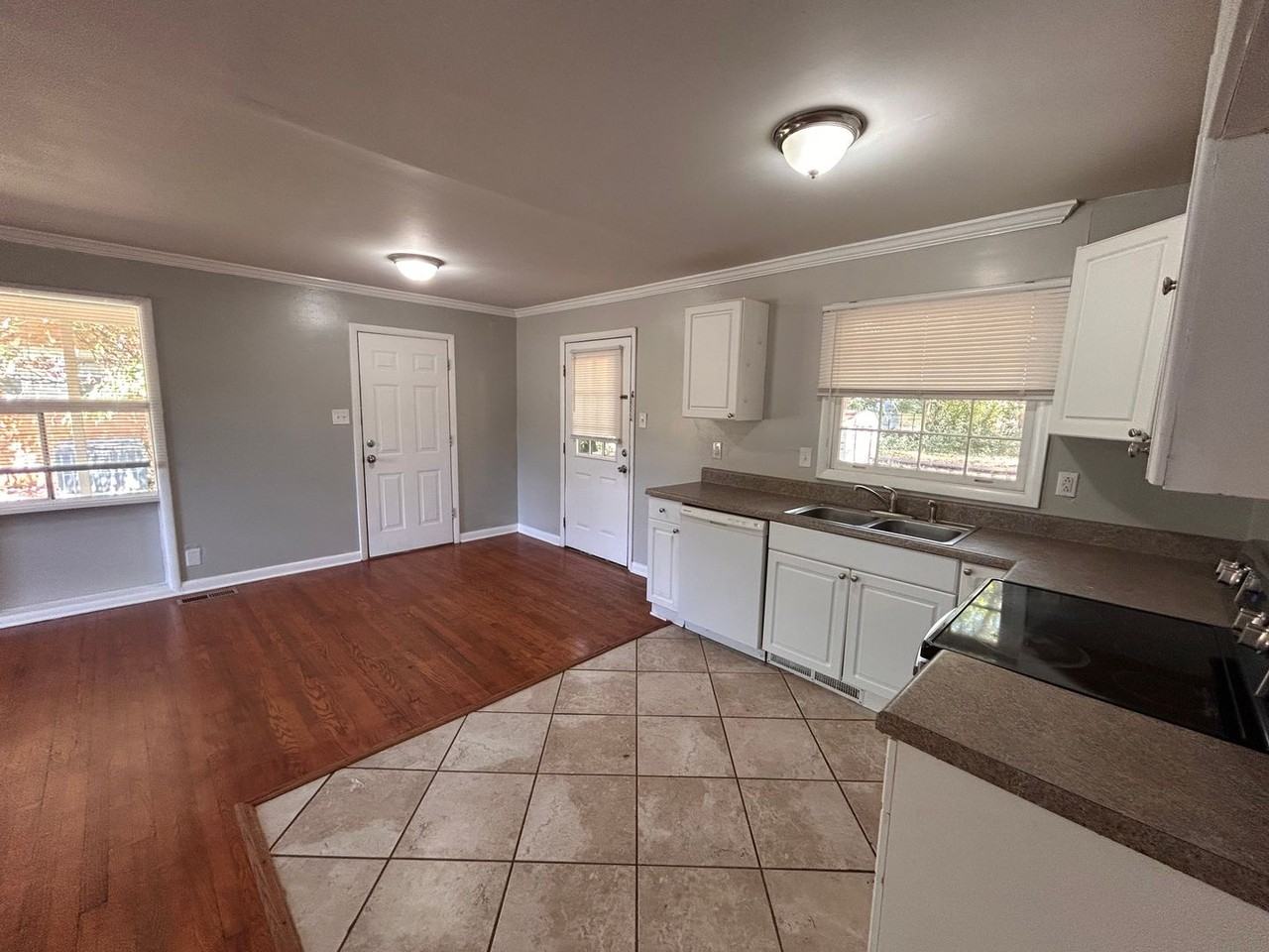 3510 Avondale Dr Nw - Photo 3 of 14