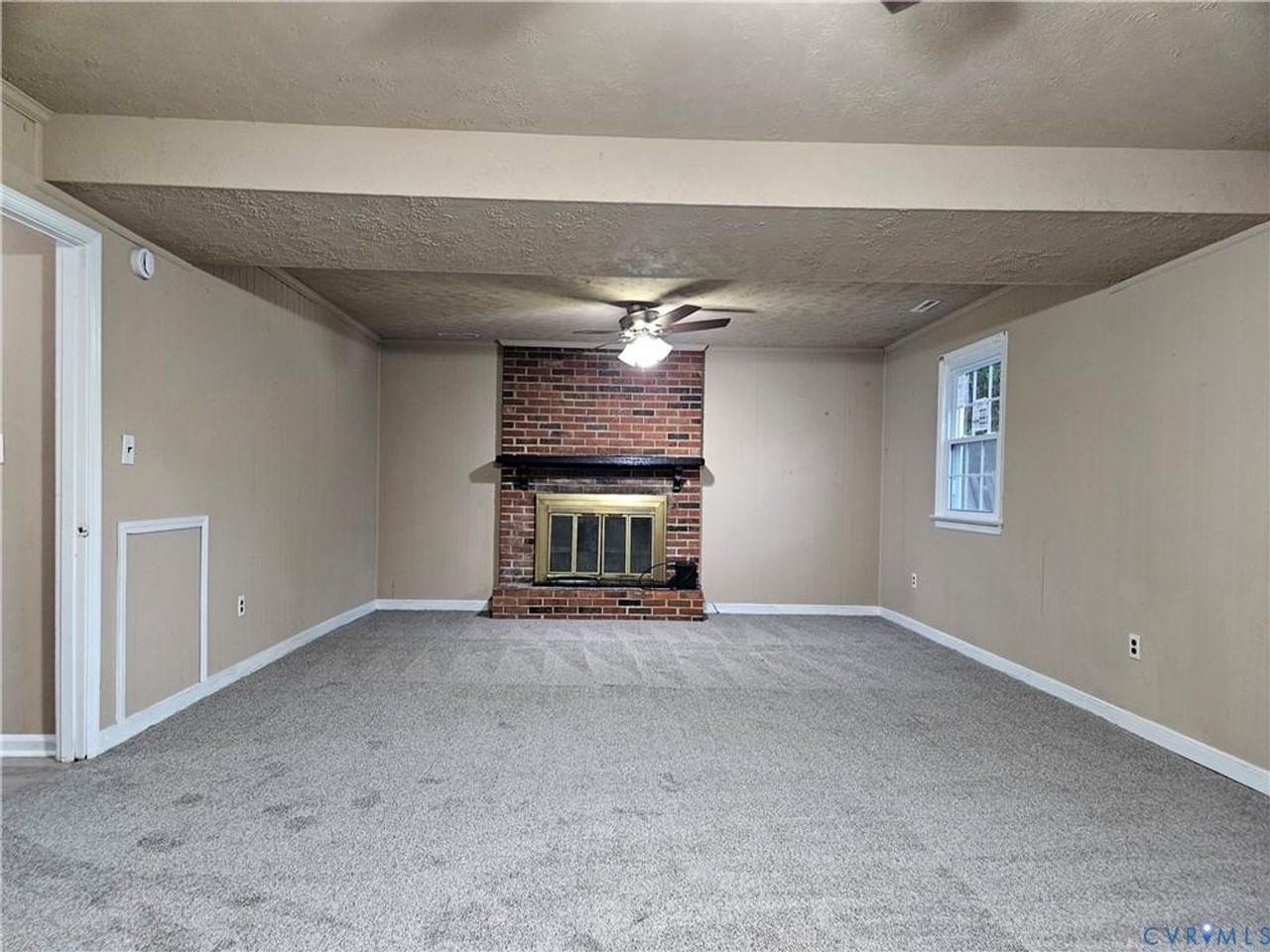 1211 Clifton Dr - Photo 6 of 9