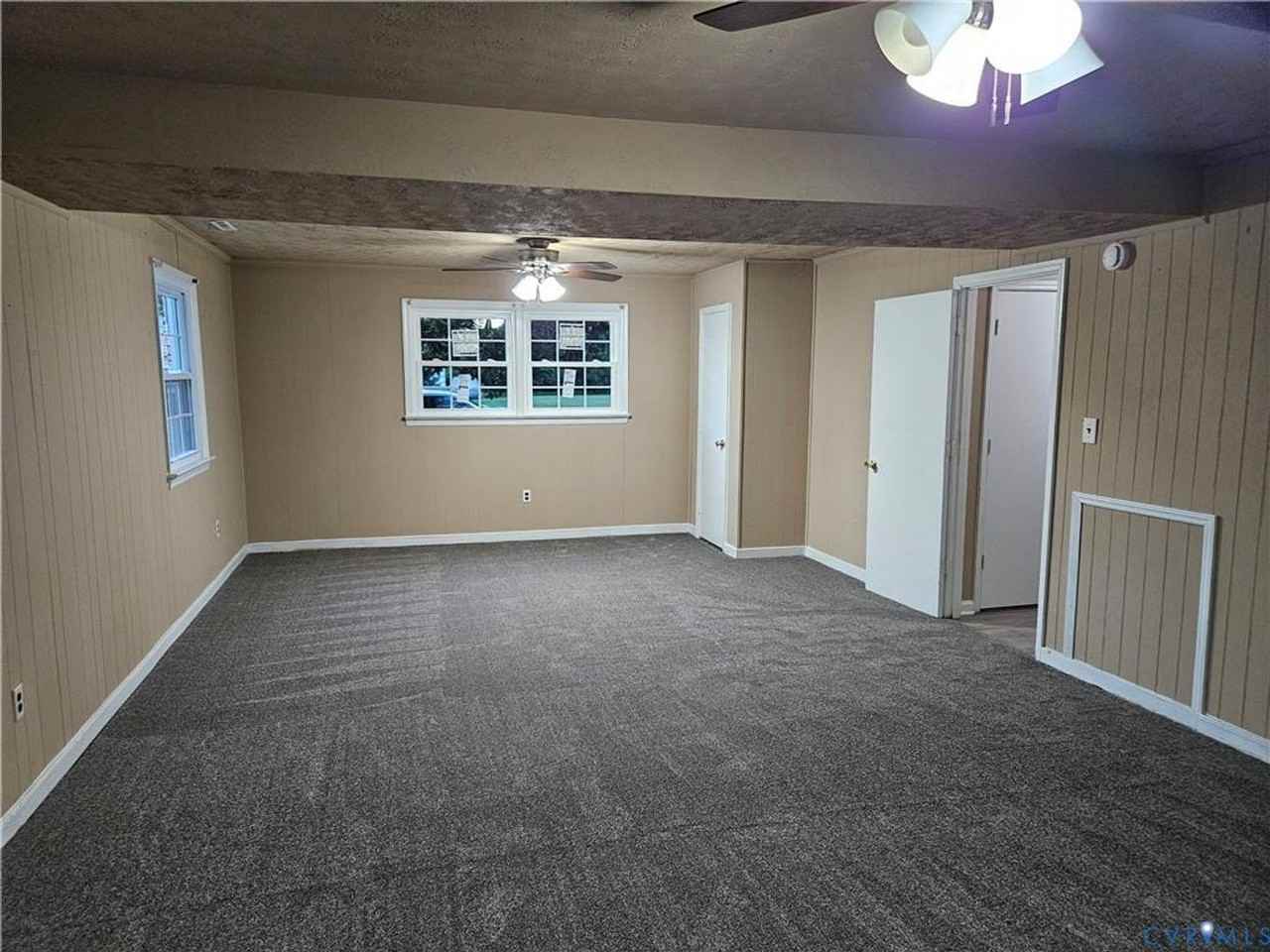 1211 Clifton Dr - Photo 7 of 9