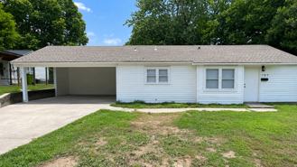 707 Oakwood - Photo 1 of 1