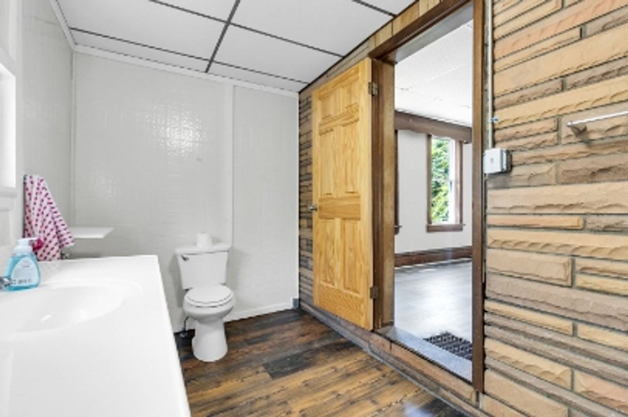 413 Forest Ave - Photo 3 of 28