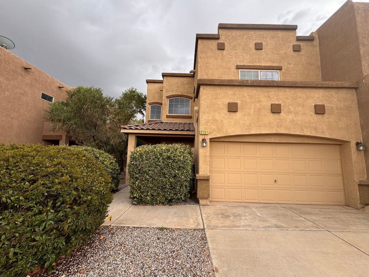 2151 Cortina Loop Se - Photo 2 of 16