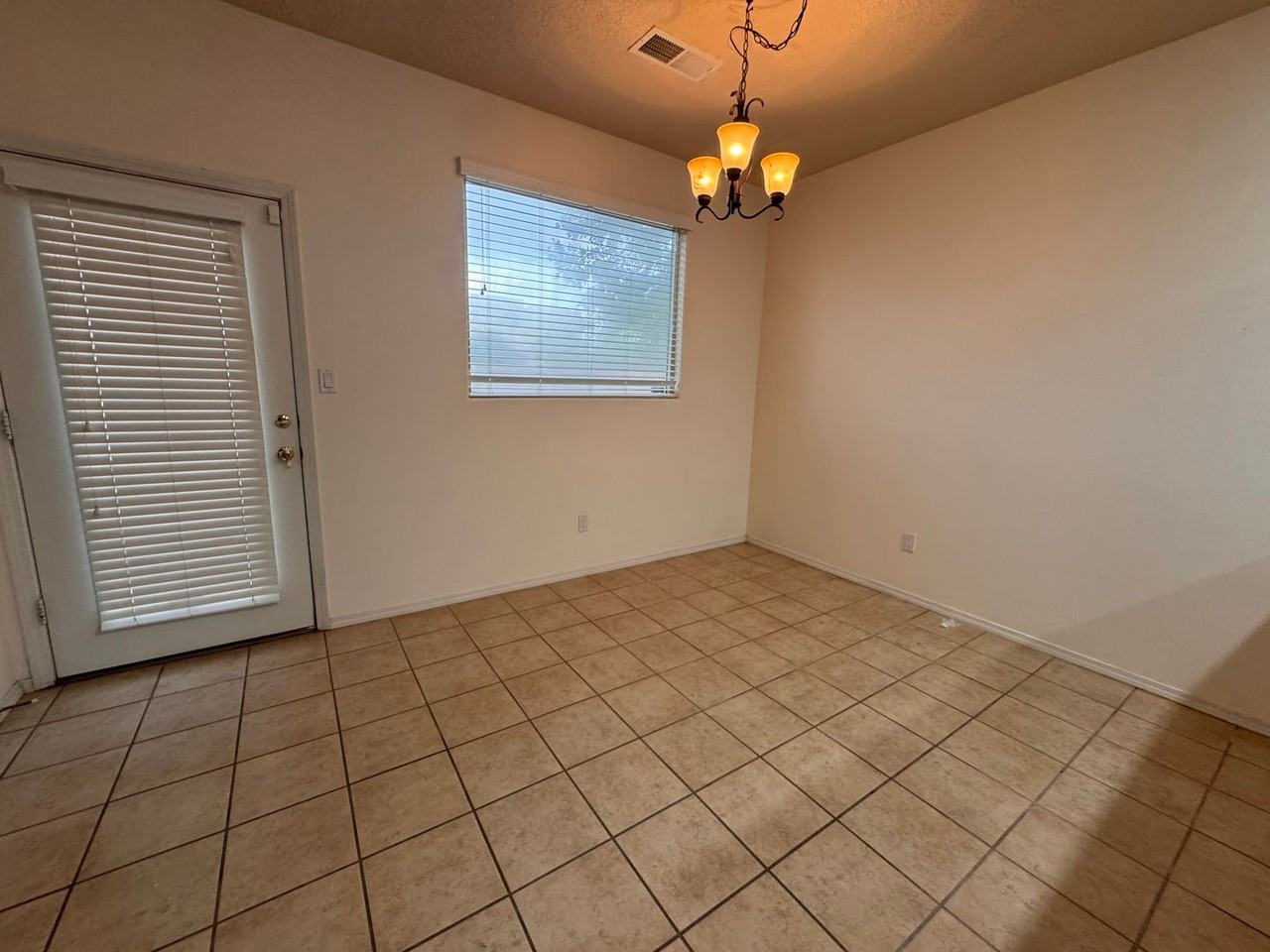 2151 Cortina Loop Se - Photo 7 of 16