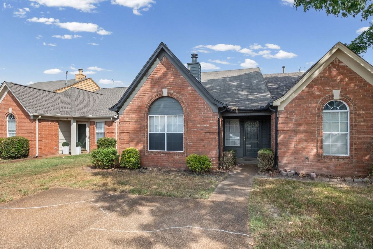 7782 Shadowland Dr - Photo 2 of 25