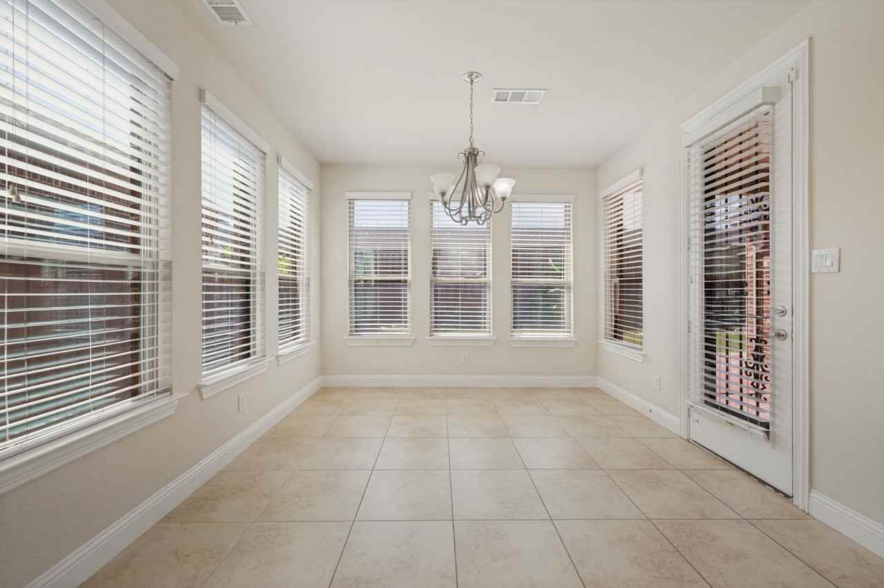 3216 Denali Dr - Photo 4 of 16
