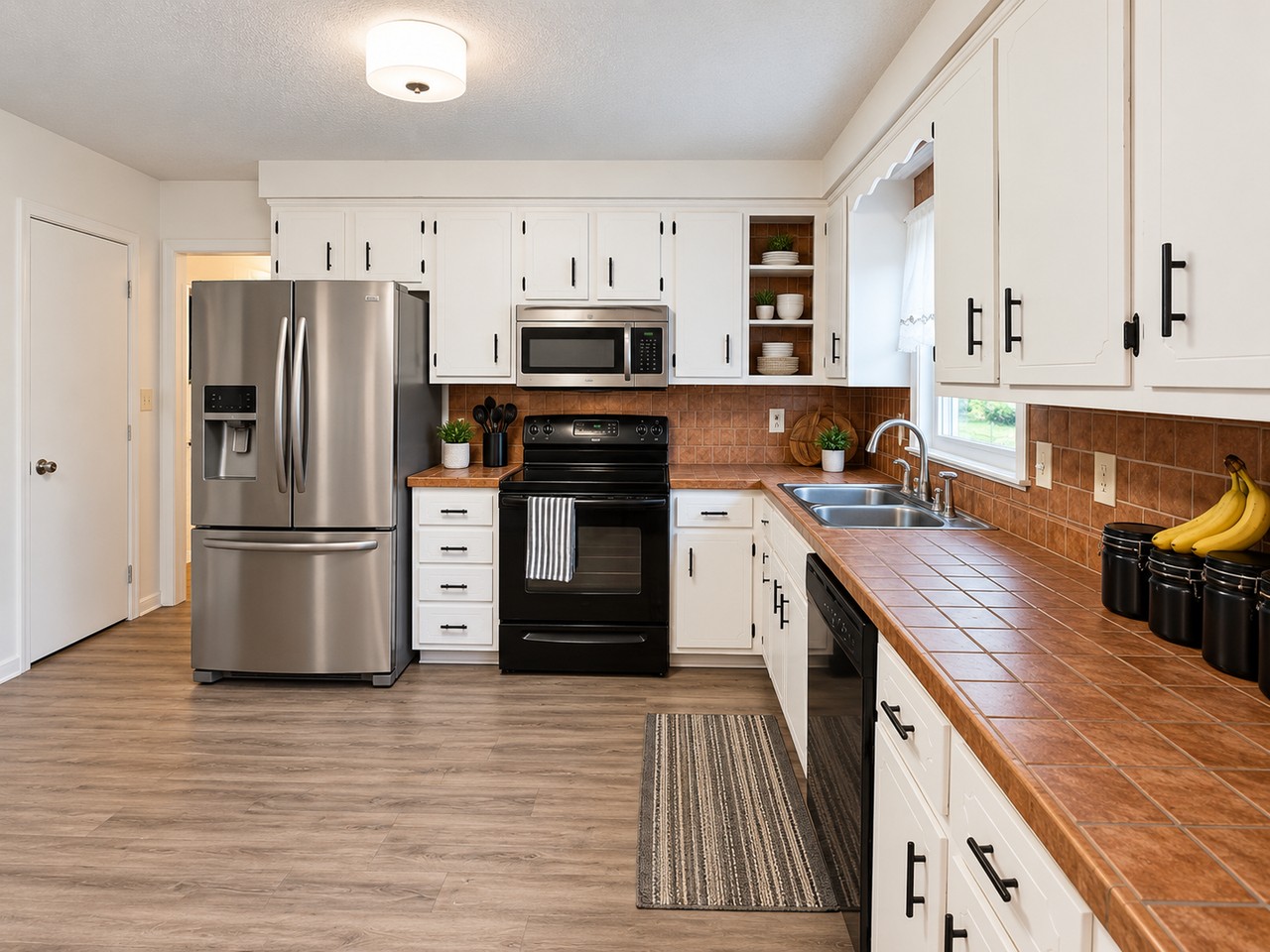 102 Chickadee Ct - Photo 4 of 9