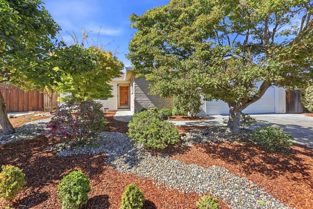 692 Mccarty Ave - Photo 6 of 37