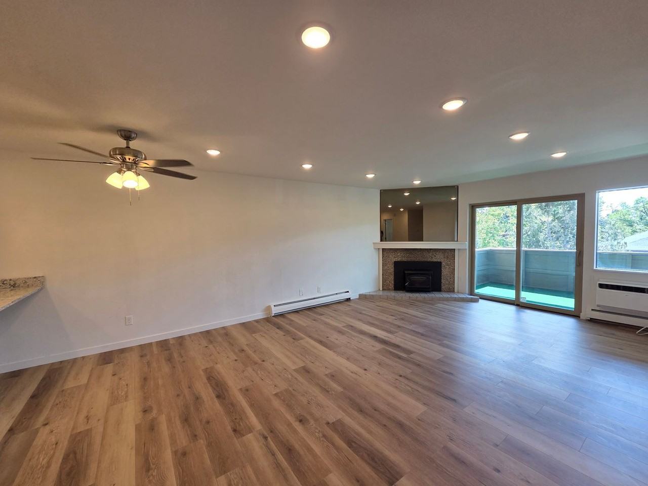3240 Iris Ave - Photo 2 of 25