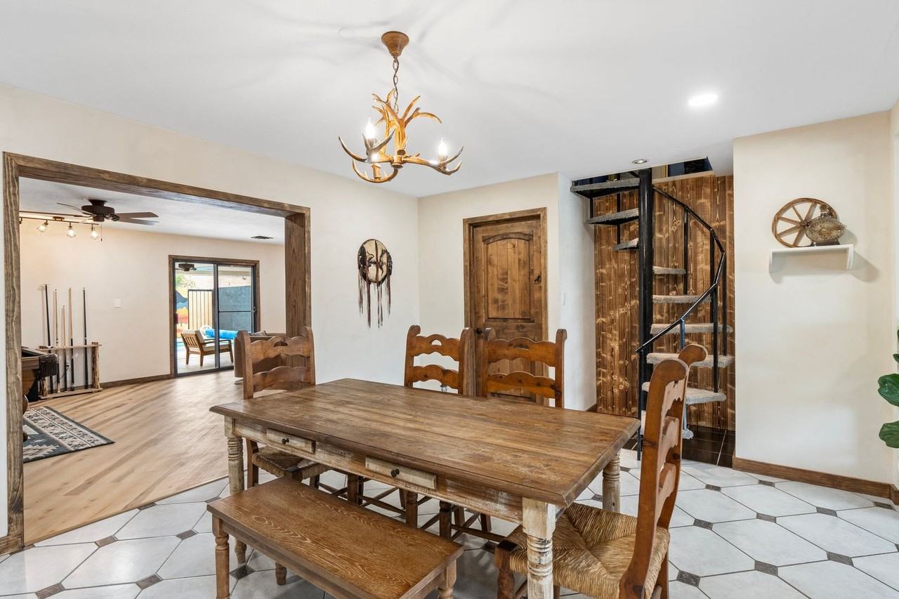 9 E Del Rio Dr - Photo 6 of 50