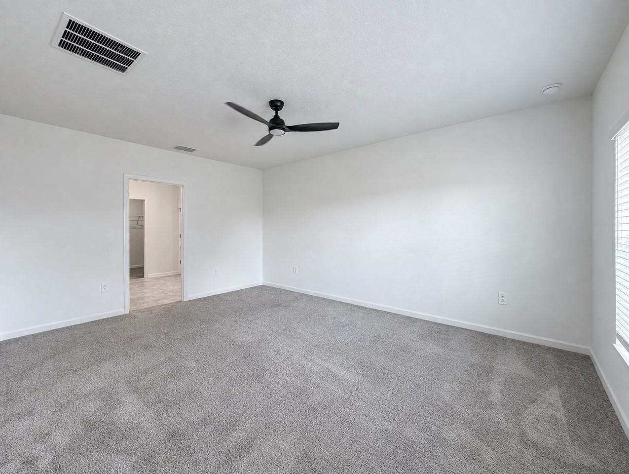 977 Waterfall Blvd - Photo 7 of 24