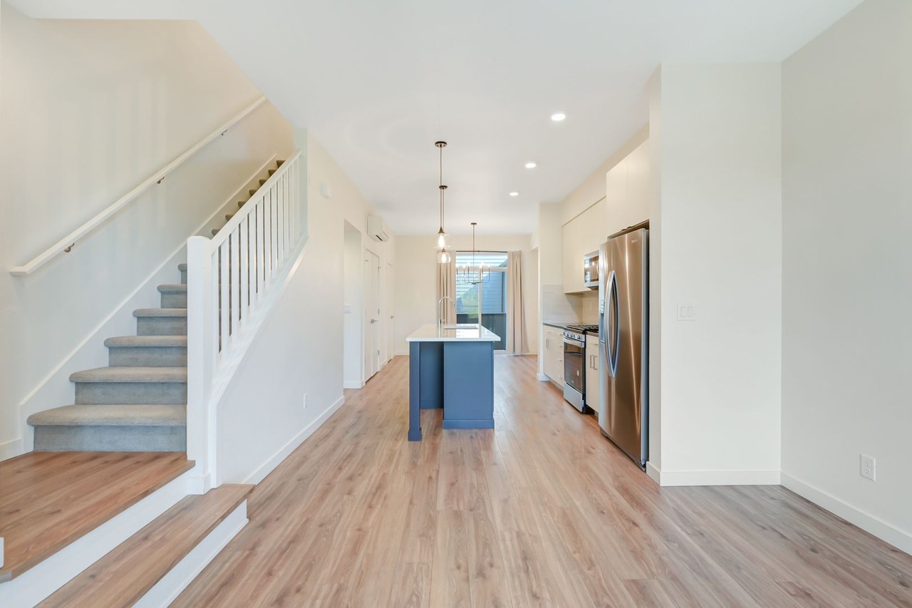 32730 Hemlock Ave Se - Photo 3 of 31