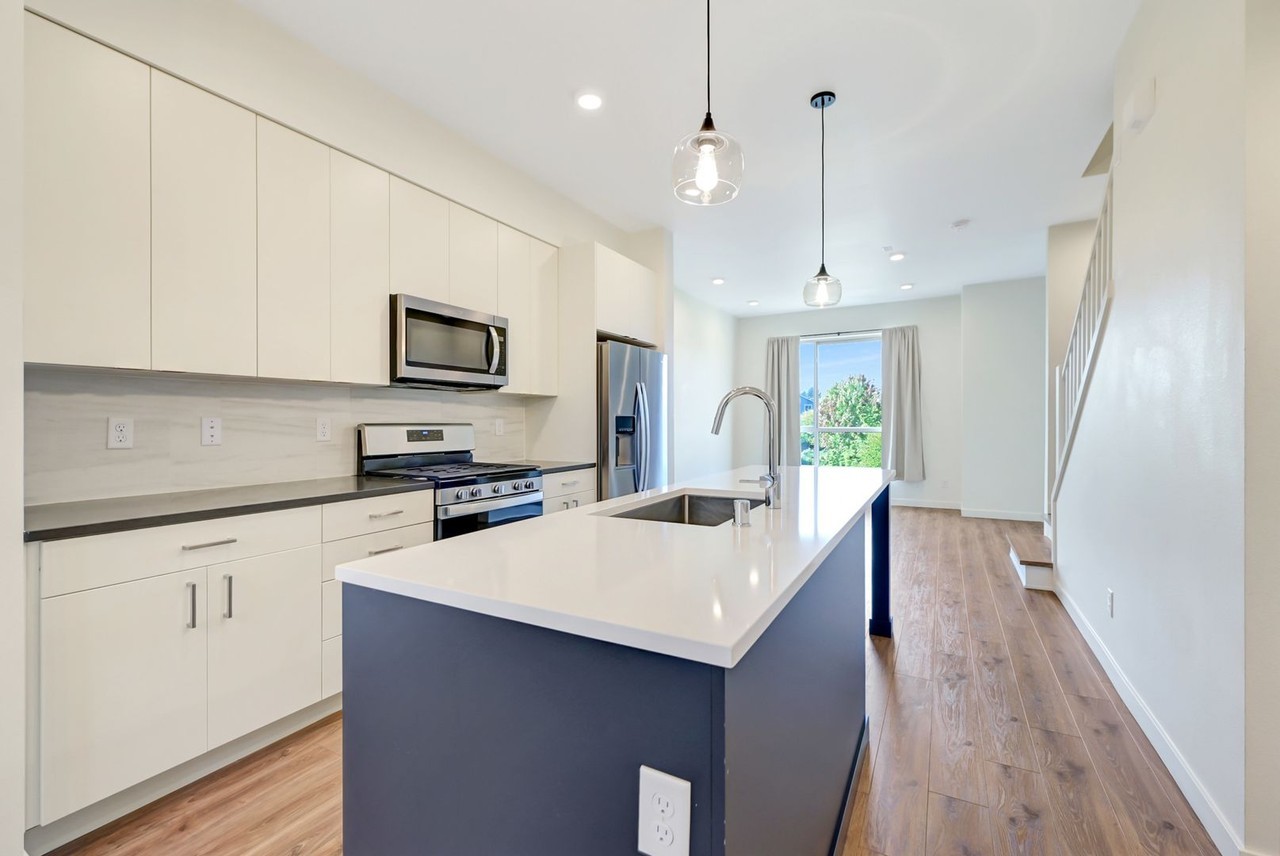 32730 Hemlock Ave Se - Photo 4 of 31