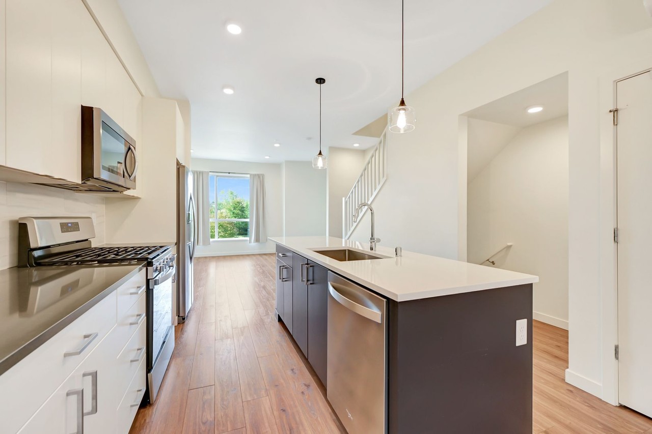 32730 Hemlock Ave Se - Photo 6 of 31