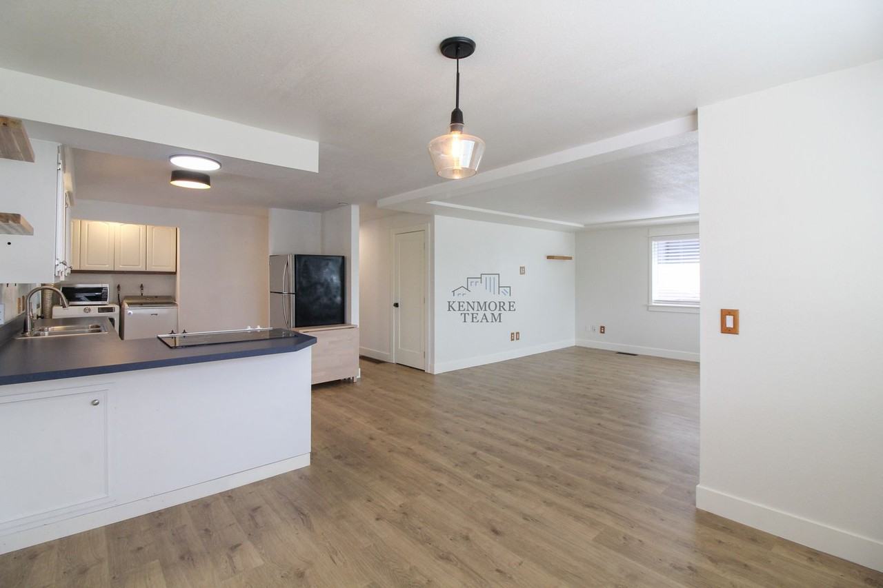 1616 Perkins Ave - Photo 6 of 20