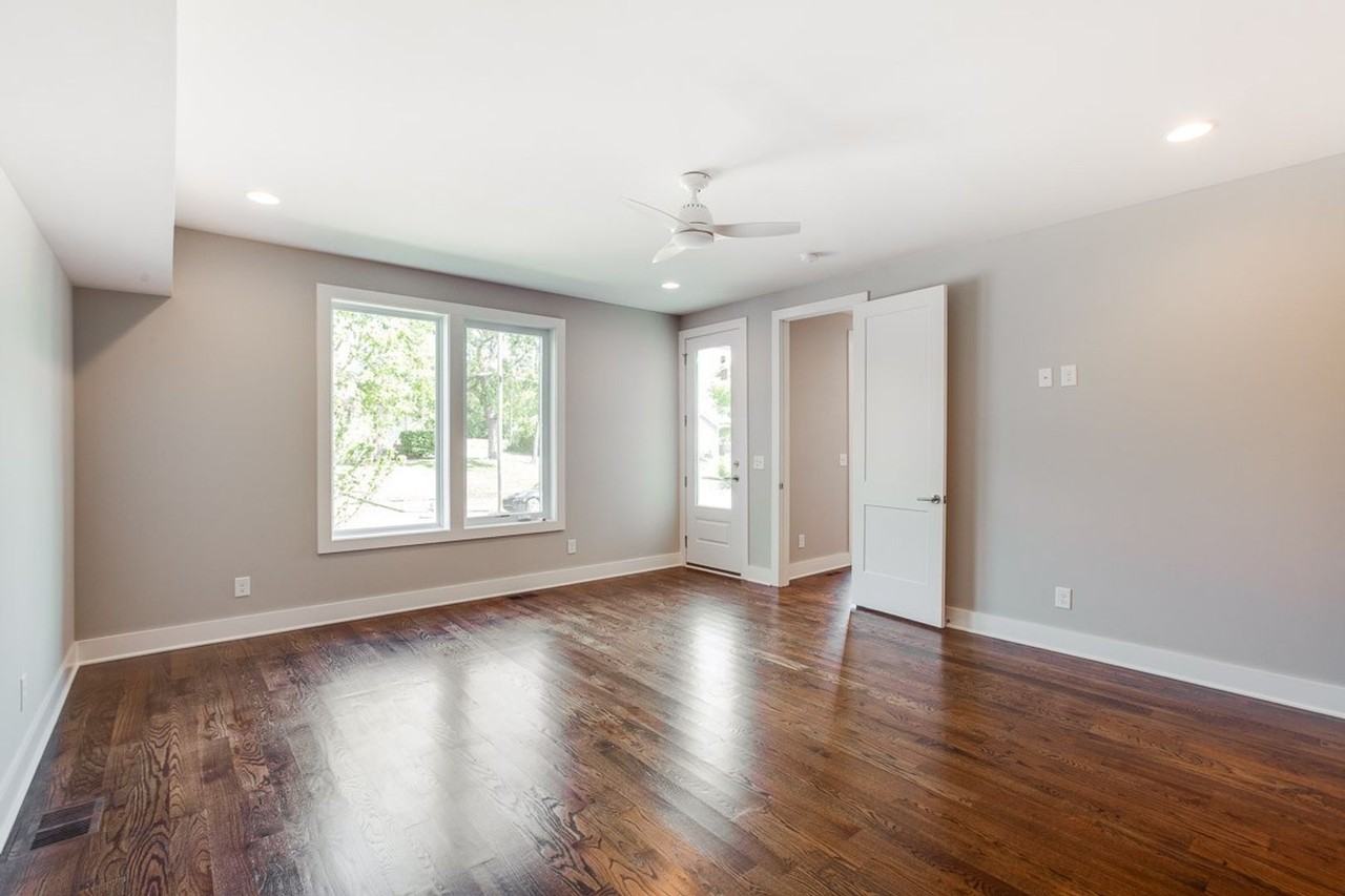 525 31st Ave N - Photo 6 of 26