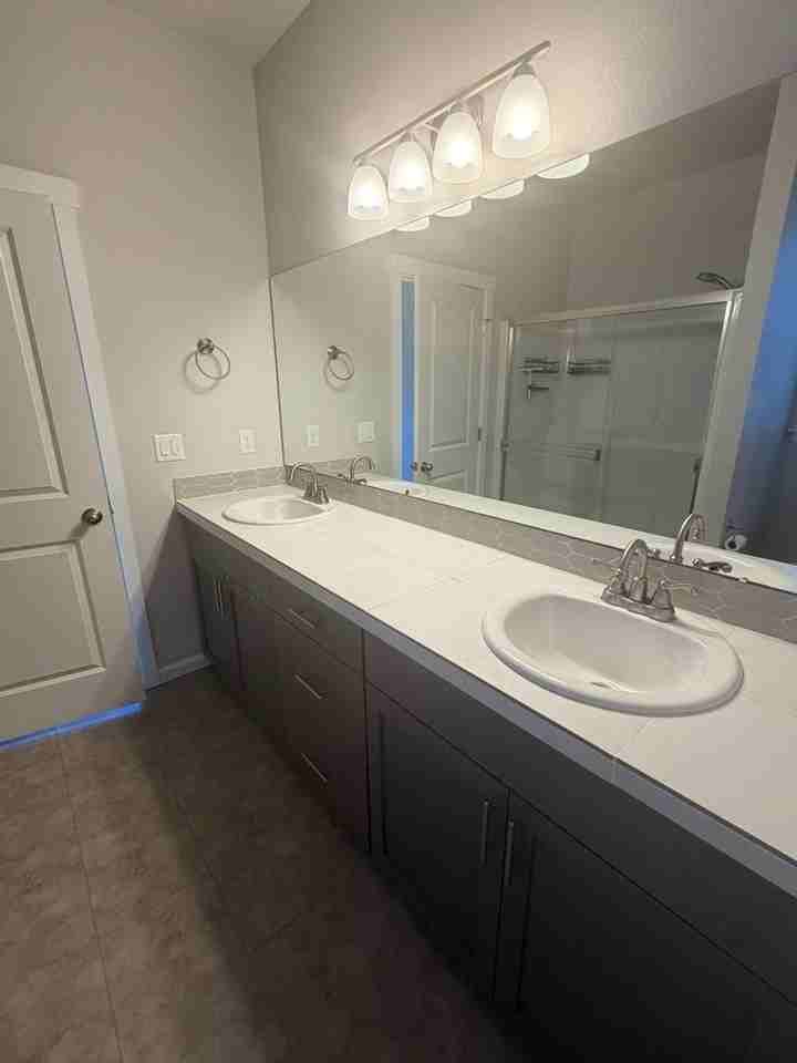 16624 Pine Creek Dr - Photo 7 of 40