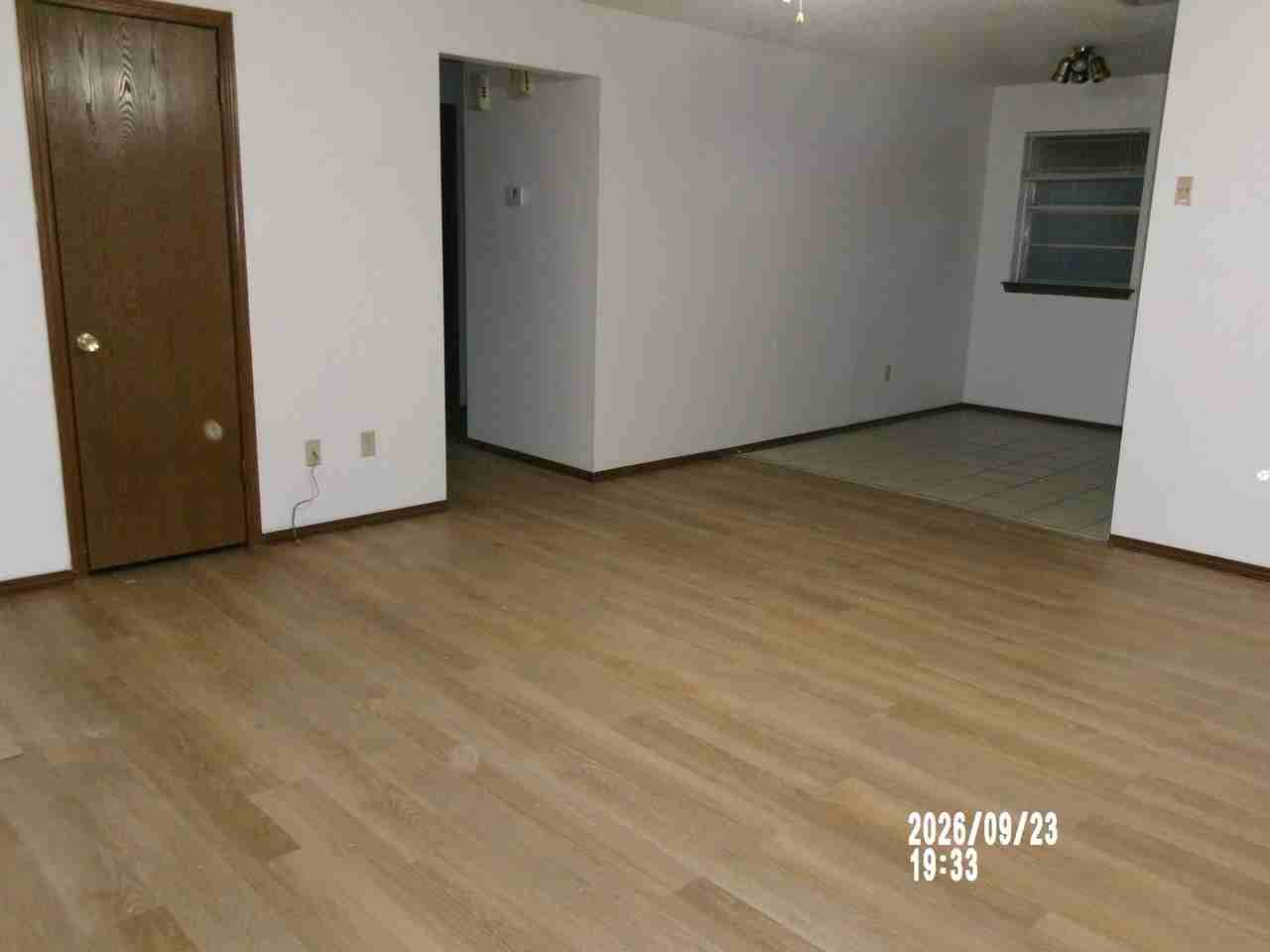 7925 Nw Crossland Cir - Photo 4 of 27