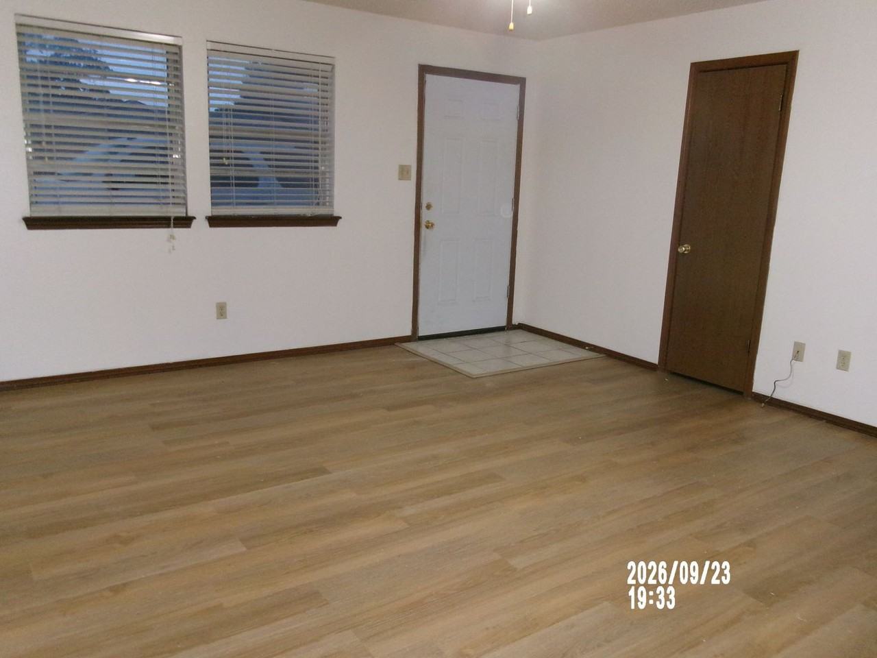 7925 Nw Crossland Cir - Photo 5 of 27