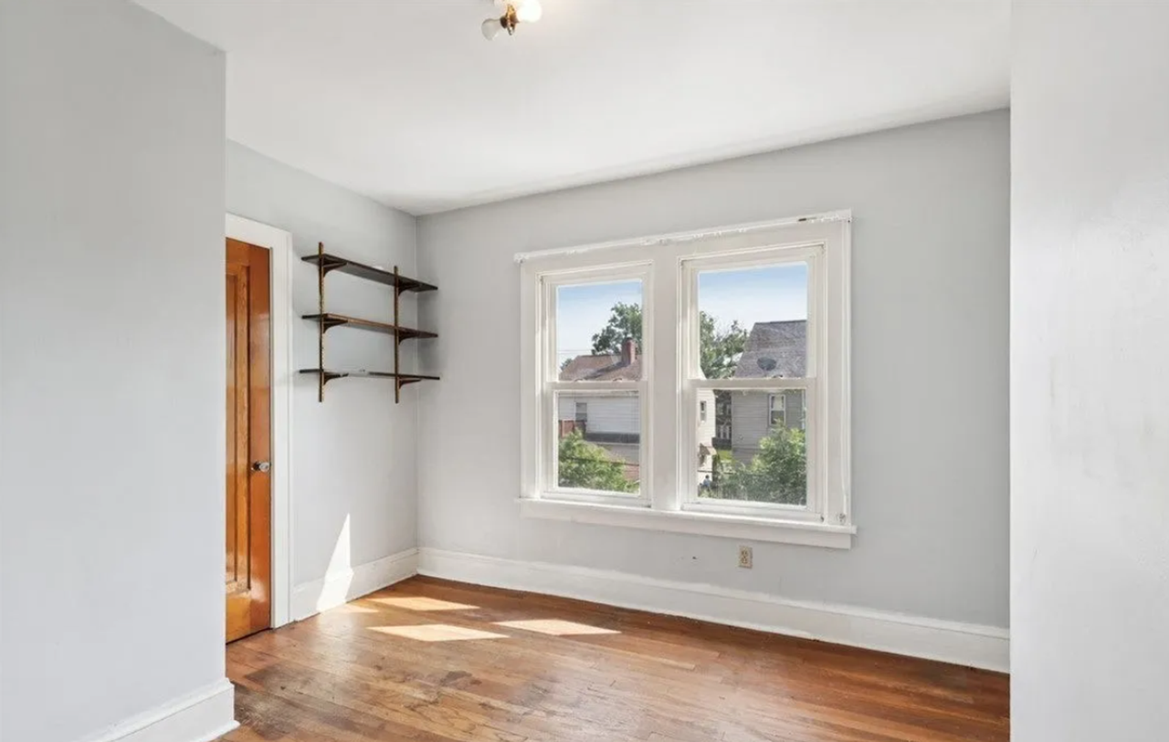 17906 Hillgrove Ave - Photo 3 of 11