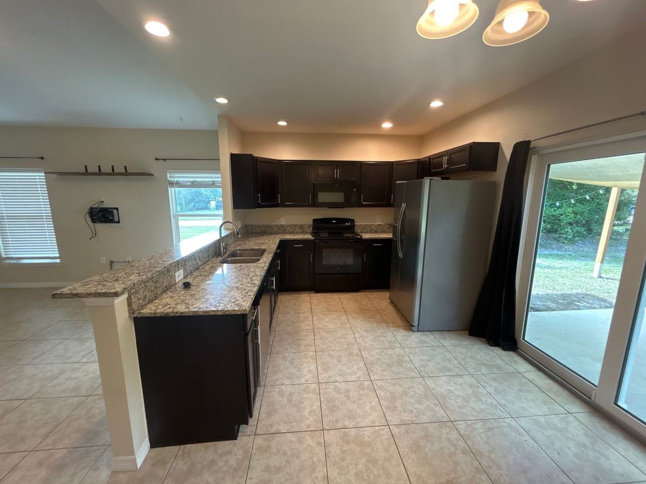 1100 9th Ave - Photo 2 of 12