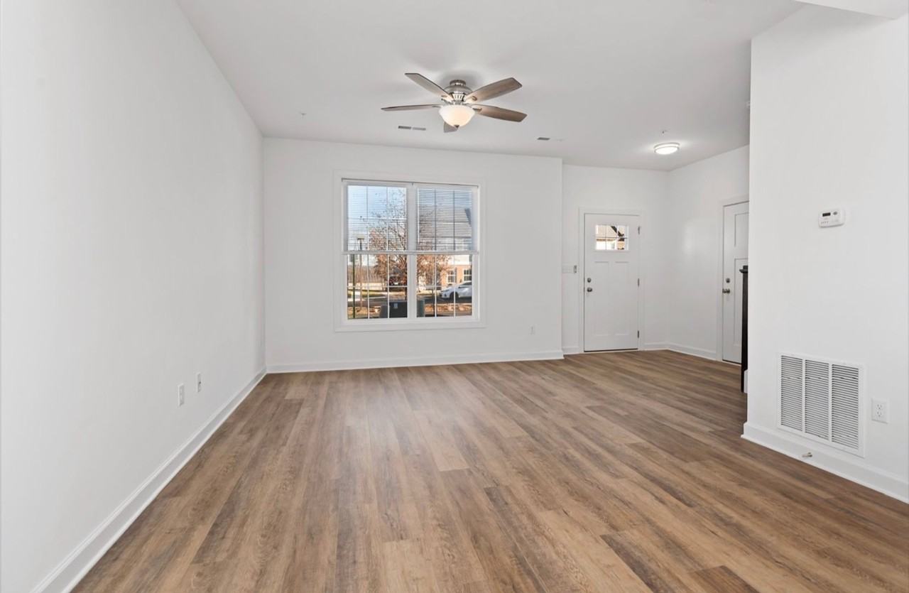 26 Parkview Dr - Photo 5 of 24