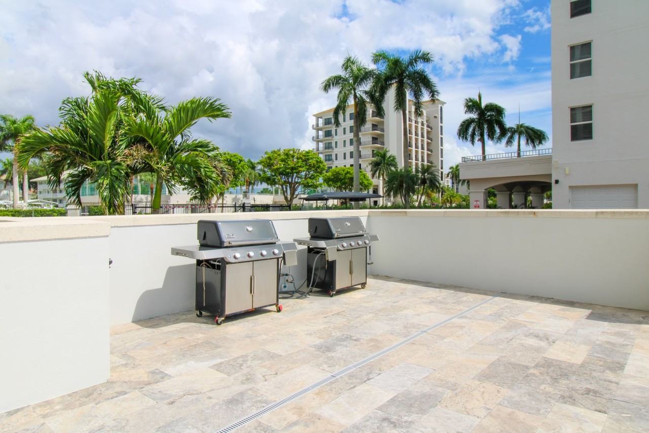 10701 Gulf Shore Dr #502 - Photo 5 of 49