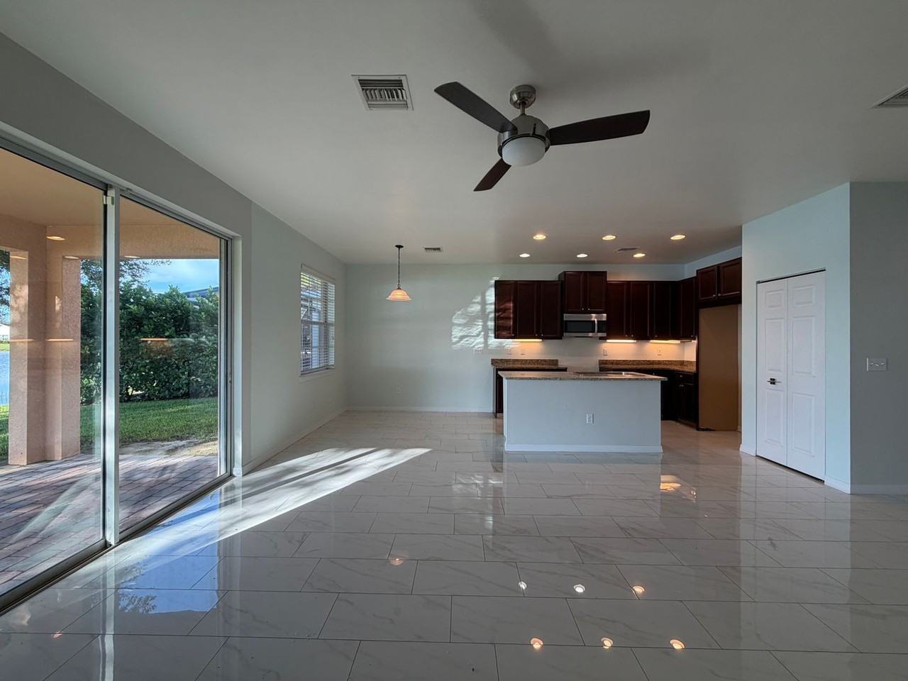 1484 Birdie Dr - Photo 2 of 19