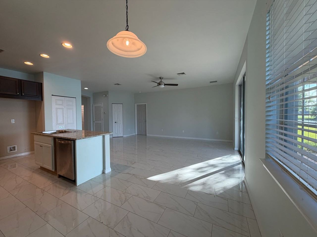 1484 Birdie Dr - Photo 4 of 19