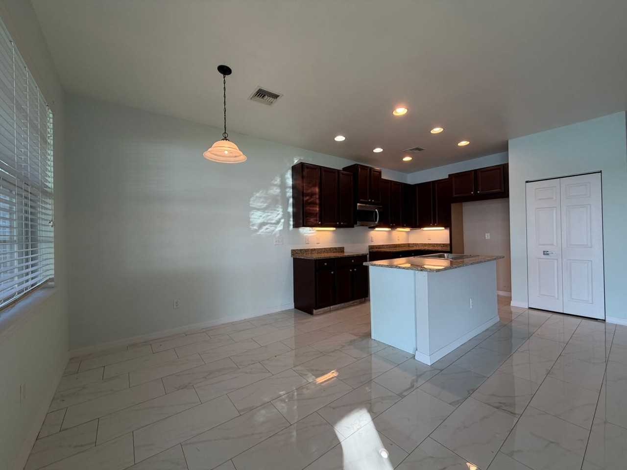 1484 Birdie Dr - Photo 5 of 19