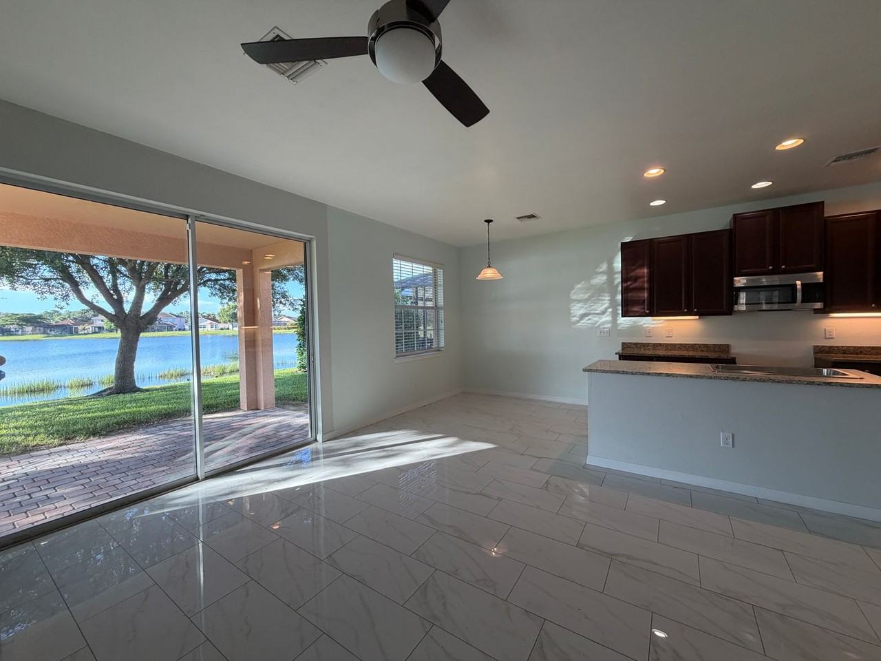 1484 Birdie Dr - Photo 7 of 19