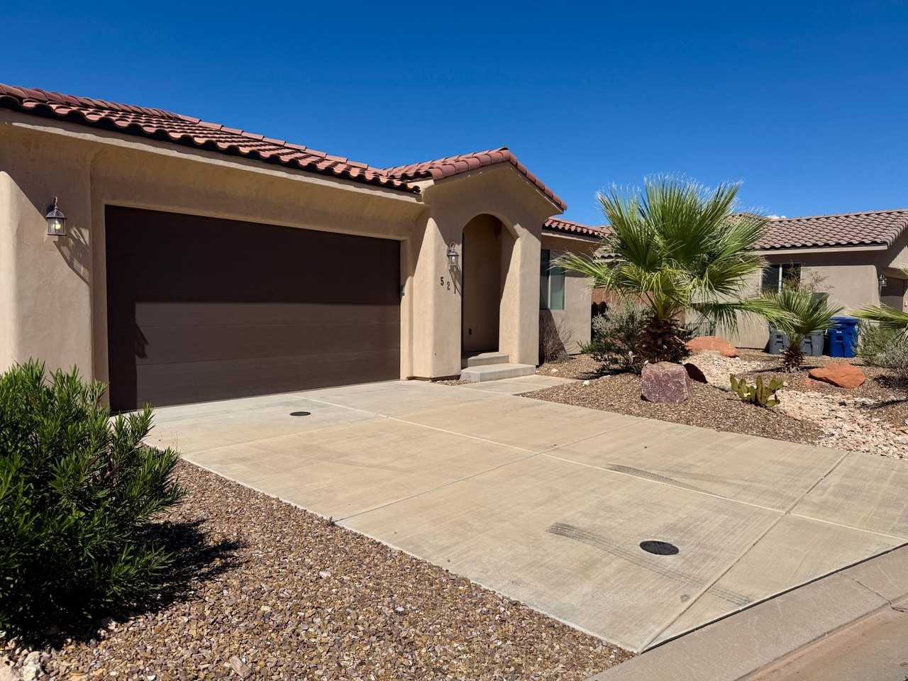 521 N Creek Ridge Dr - Photo 4 of 46